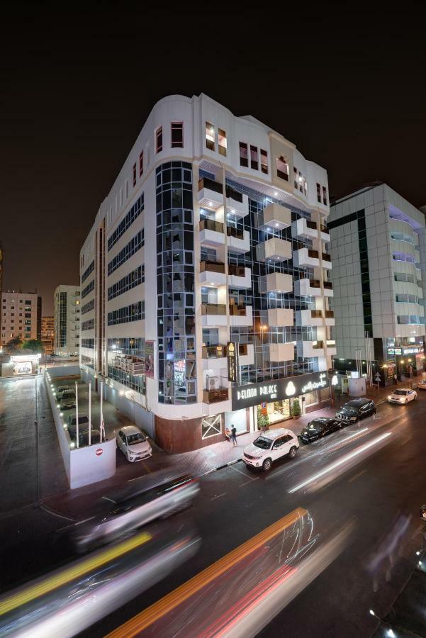 Delmon Palace Hotel Дубай Екстериор снимка